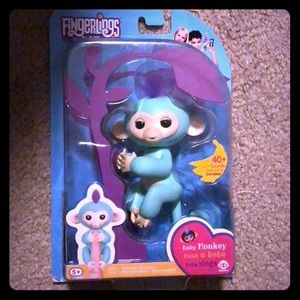 Zoe fingerlings